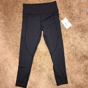 ZYIA  black  Leggings sz 6-8